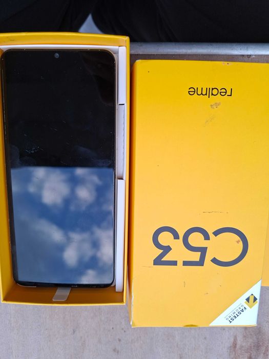 Смардфон Realme C53