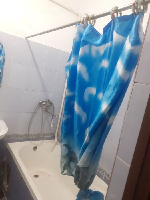 3 xonali uy sotiladi
