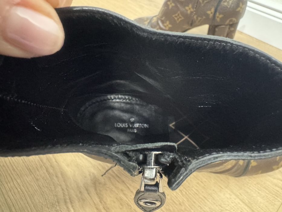 Оригинални боти LOUIS VUITTON номер 38