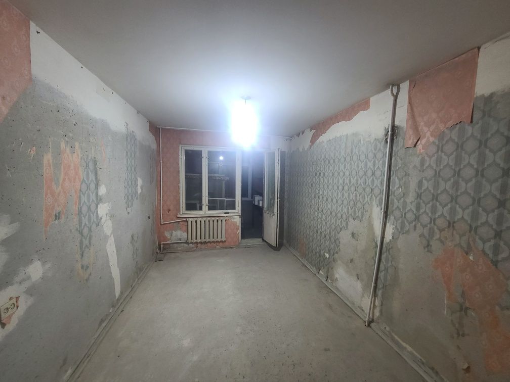 3 хонали 4 хона килинган квартира арзон сотилади