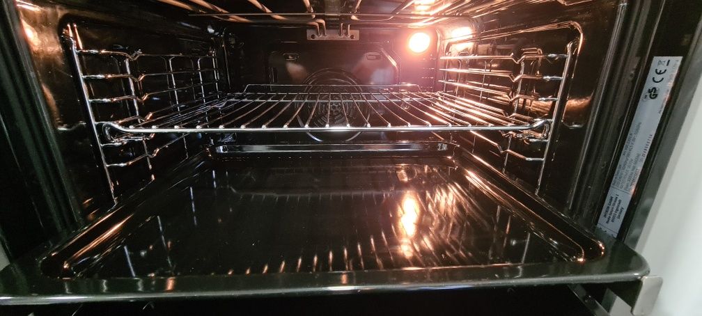Като Нова Фурна за вграждане с котлони  Koenic 70л
