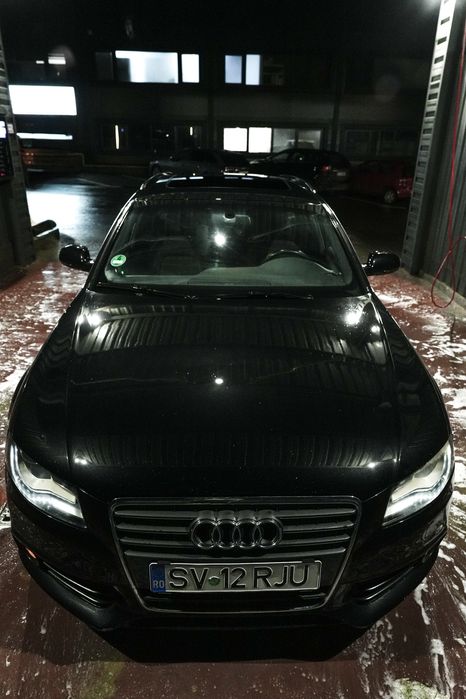 Audi A4 B8 • 2.0 TDI 143 CP • Xenon • Trapa panoramică