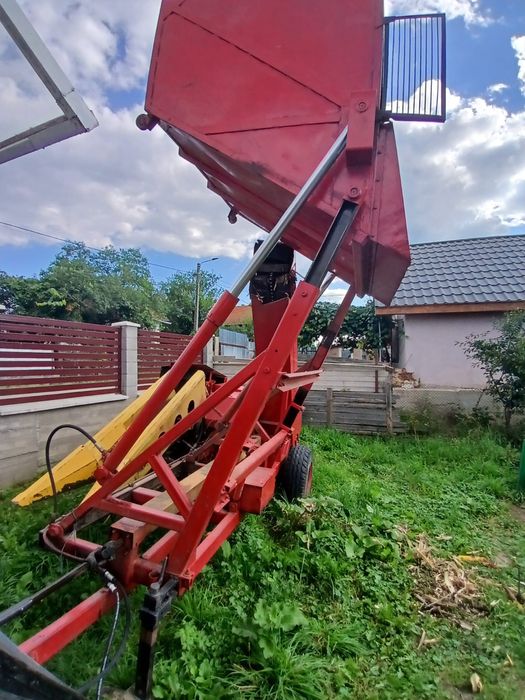 Vand culegator de porumb sip tornado