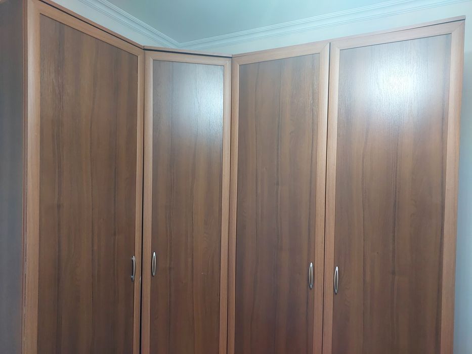 Шкаф для одежды в отличном состоянии