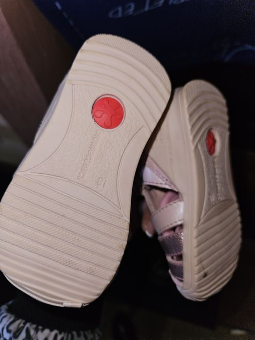 Vand sandale noi Prada, originale, marimea 18