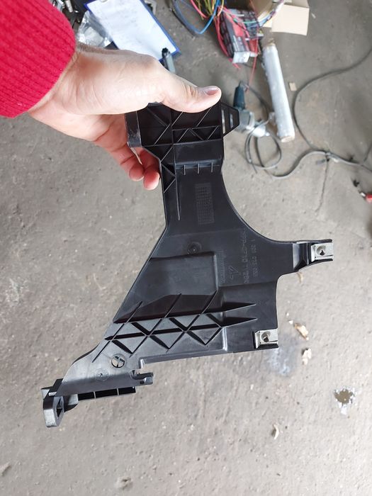 Suport far Audi A4 B8,5 8K