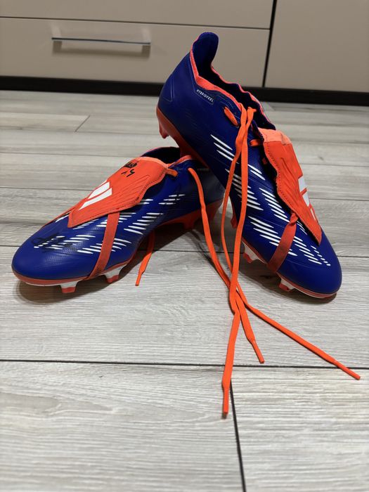 Ghete de fotbal adidas predator