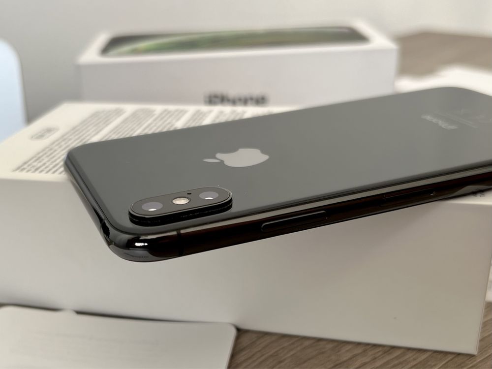 iPhone Xs, 64GB, Space Gray, КАТО НОВ, 100% батерия, ГАРАНЦИЯ!