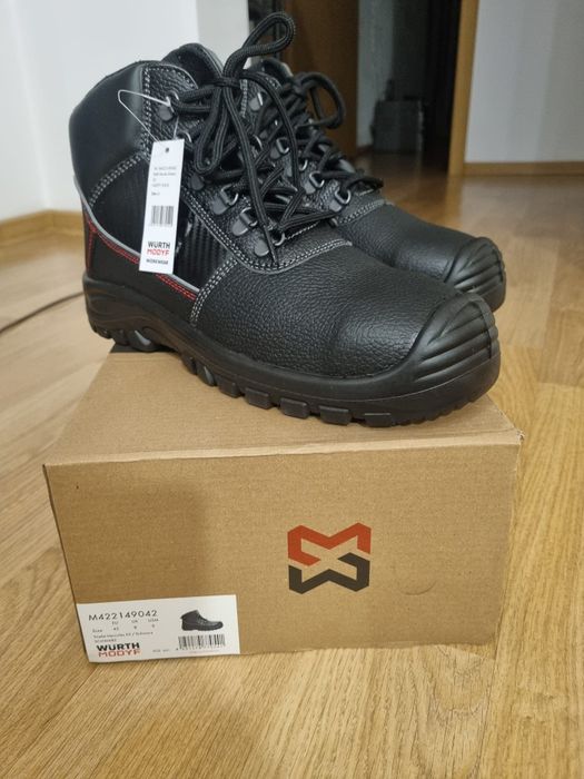 Bocanci Stonekit noi numarul 42