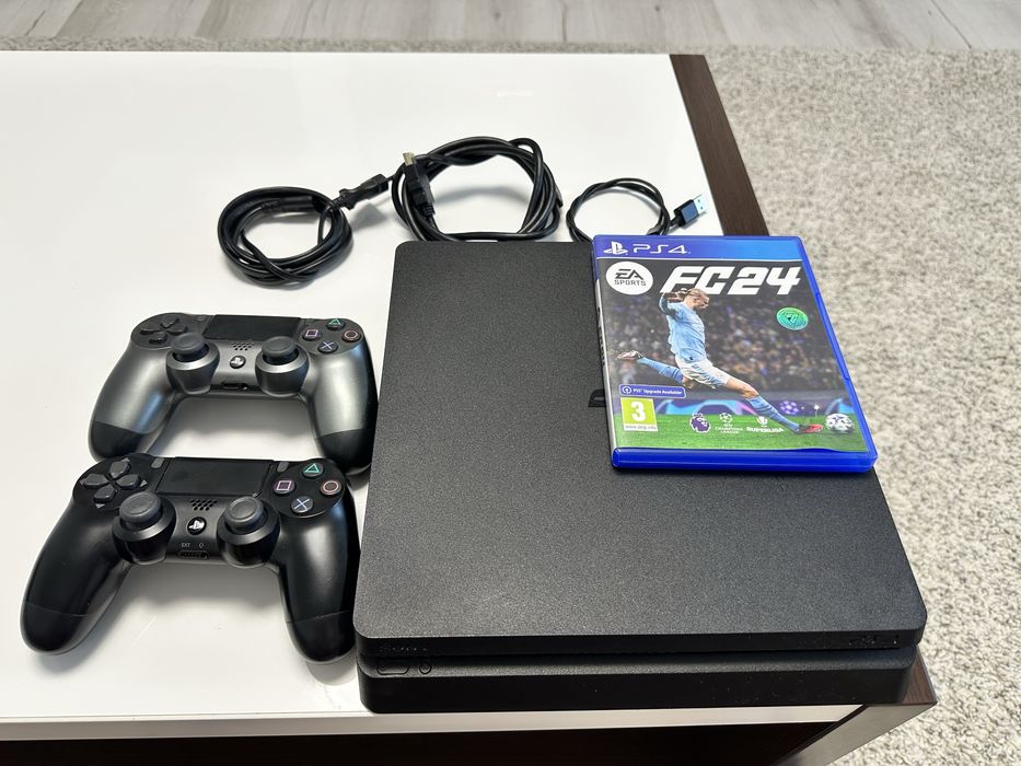 Playstation 4 Slim 500GB + 2 controllere