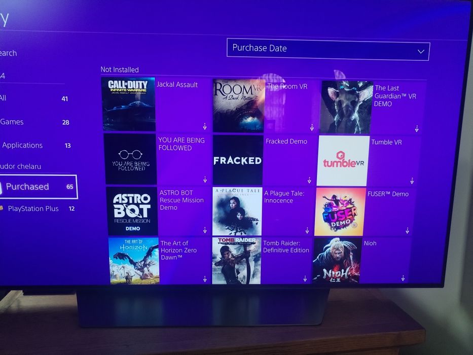 PS4 pro 1 Tb plus casca VR și 2 manete move