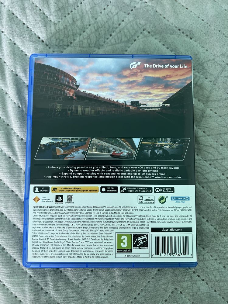 Продавам Gran Turismo 7