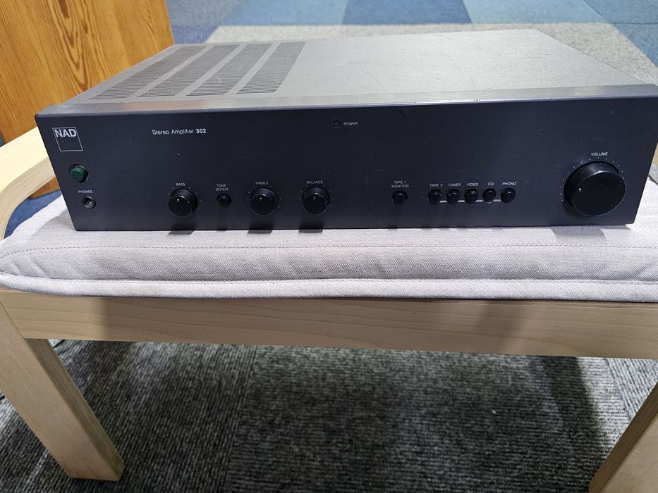 Amplificator/Preamplificator Nad 302