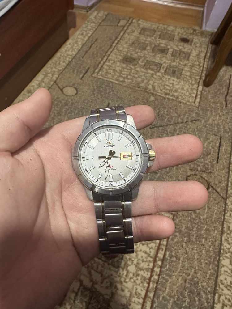 Продам часы Orient