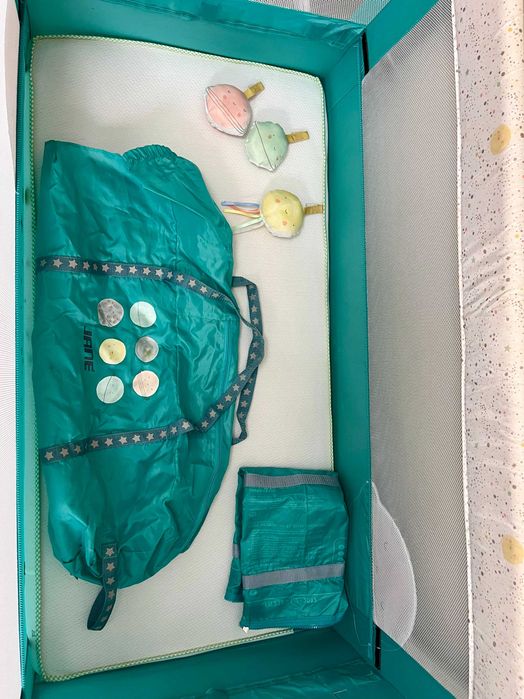 Patut pliabil Jane pentru copii cu 2 nivele + saltea suplimentara