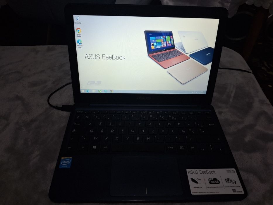 Vând Asus EeeBook X205TA