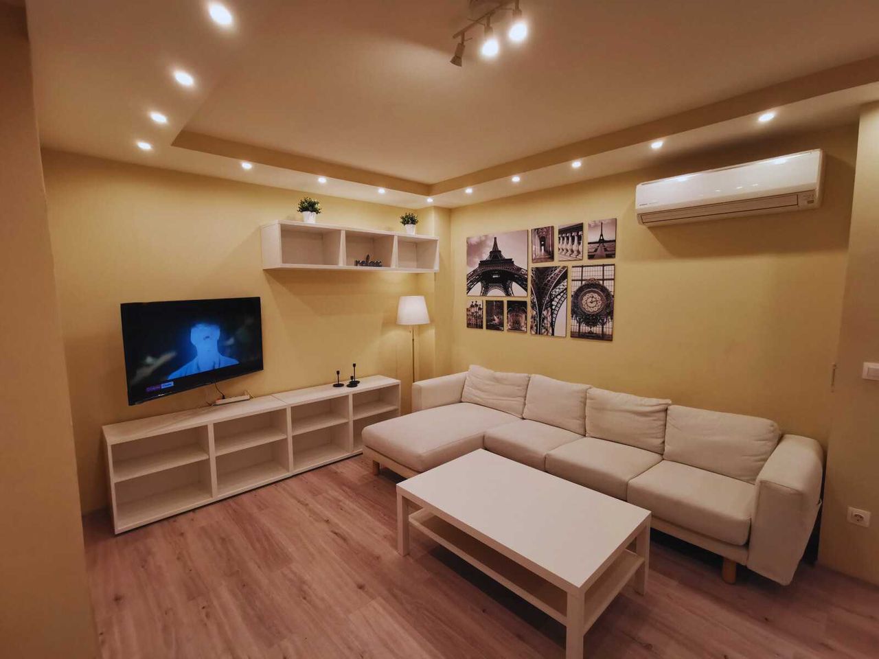 Дава се под наем Многостаен апартамент в София, Младост 4 - 210 кв.м за 999.6 € - Снимка #16