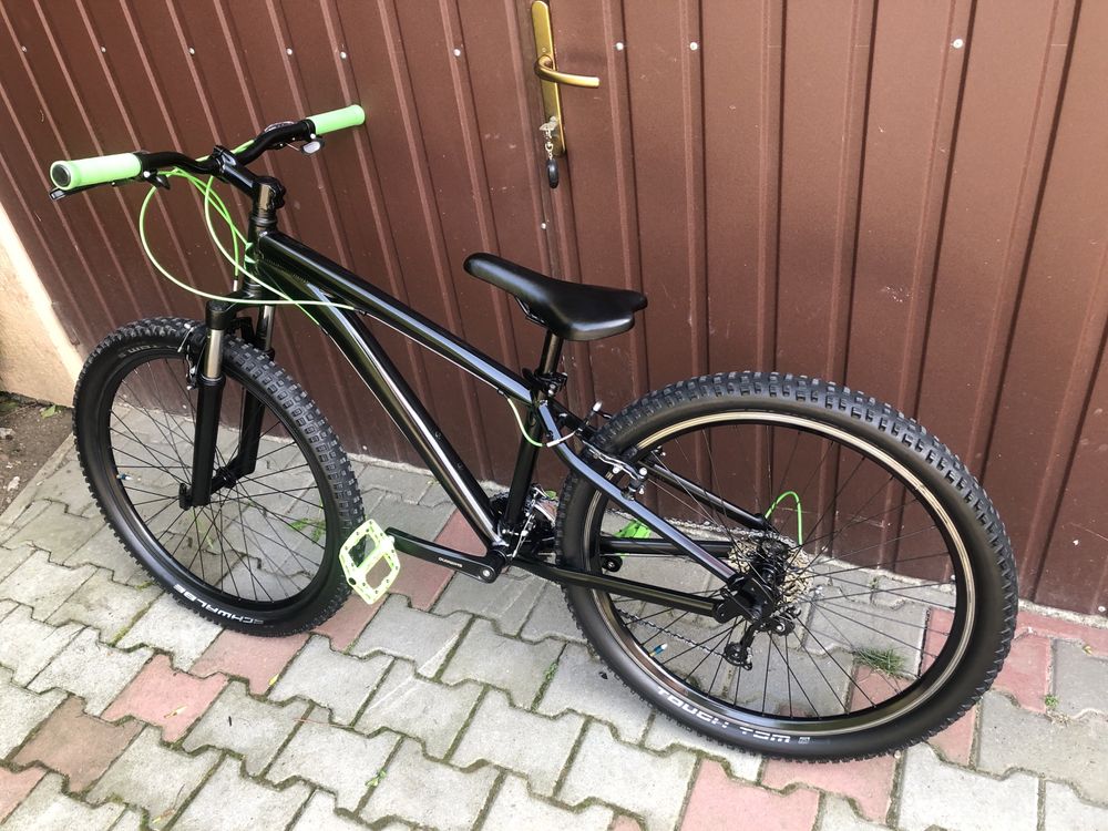 Vând bicicleta Custom