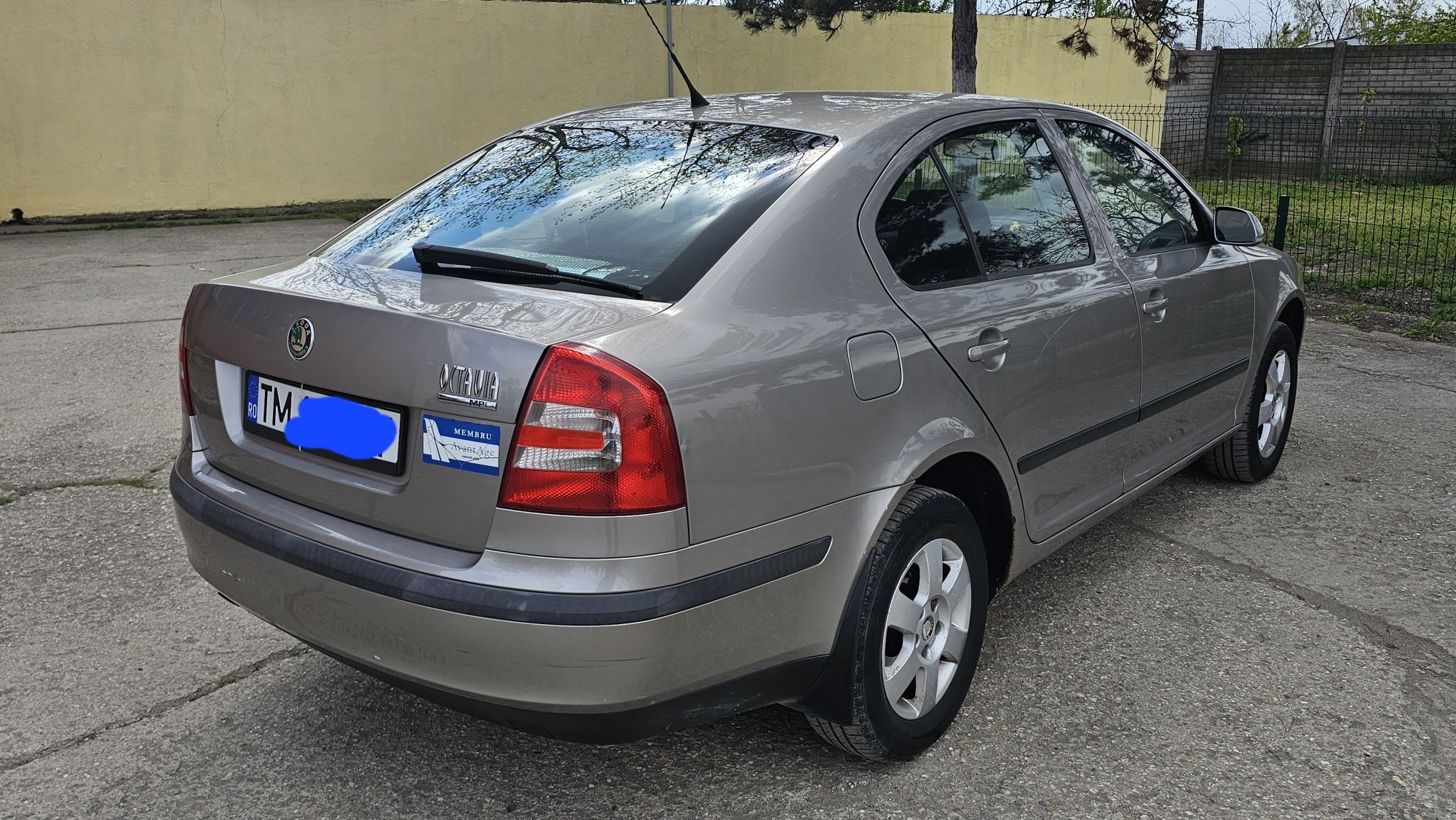 Vând Skoda Octavia 2,  1.6 benzină, 2008