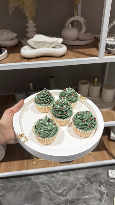 Свечи-капкейки новогодние