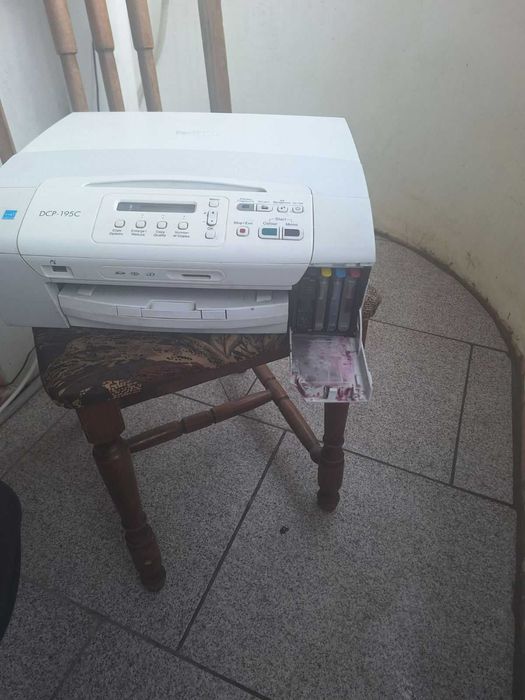 Продавам  мастиленоструен 3 в 1  Brother