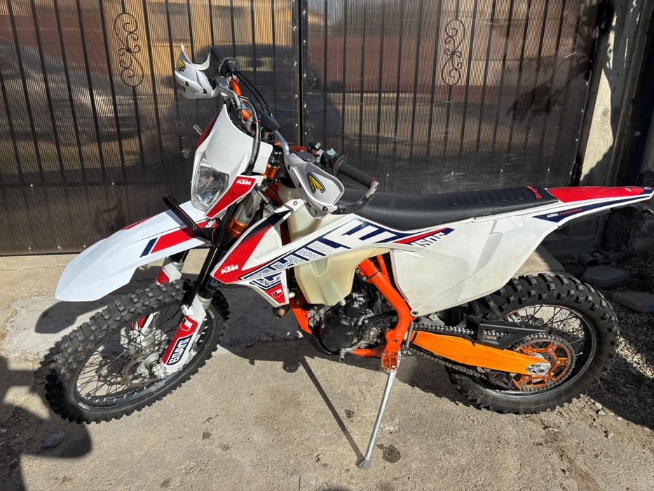 Ktm 250 exc f six days înmatriculat