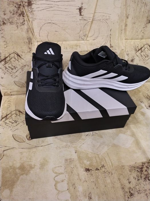 Оригинални мъжки маратонки Адидас