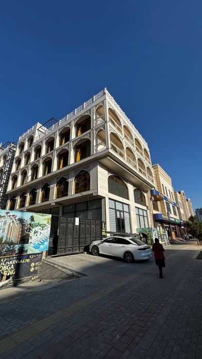 Продается  Помещение Магазин

Площадь  100м2  

Первая линия  Вдоль до