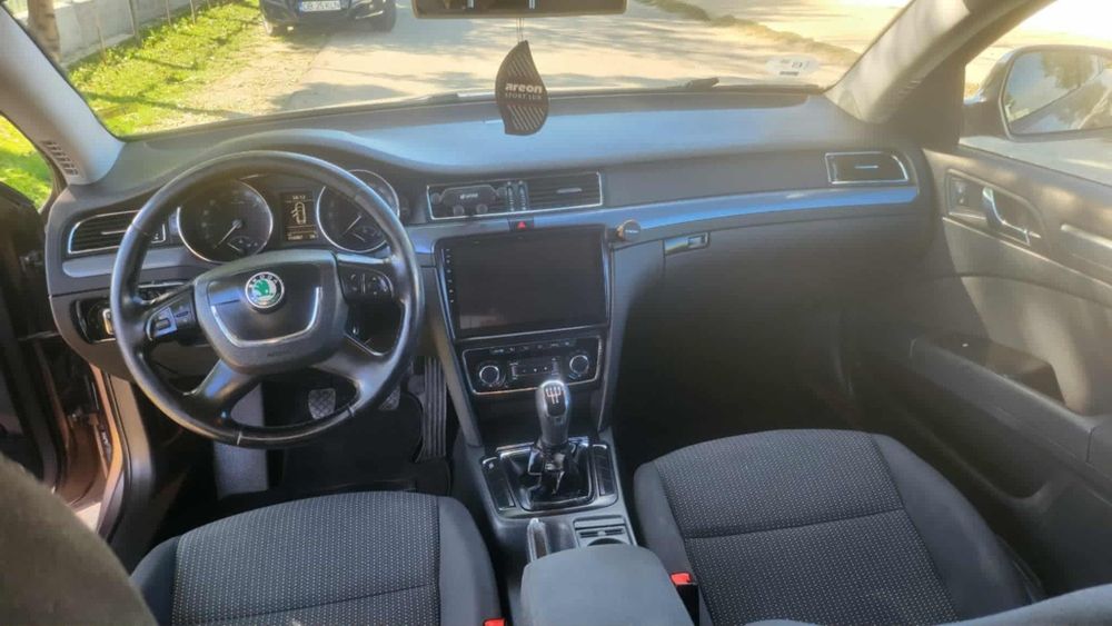 Vand sau schimb skoda superb!