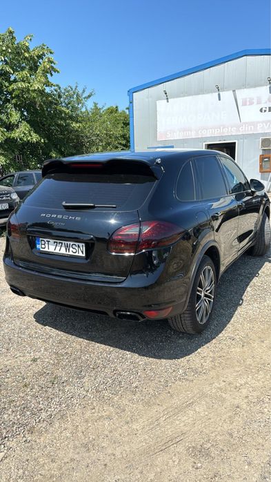 Porche cayenne 2014 accept schimb cu  lemn de foc si cherestea