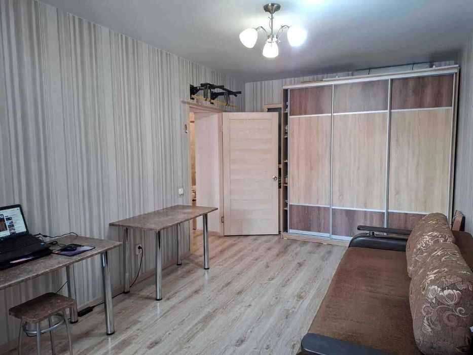 Продается 1-комн. квартира 48.5 кв.м. 5 этаж из 9. Мкр. Береке д. 53.