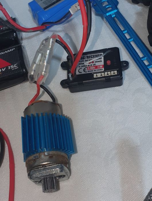 Машинка на пульте управления, запчасти на радиоуправляемые машинки