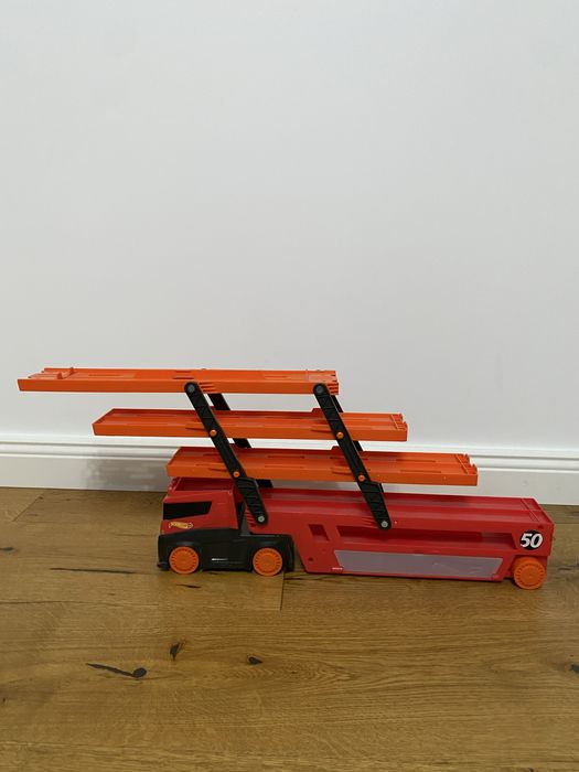 Tir Mega Transportator Hot Wheels