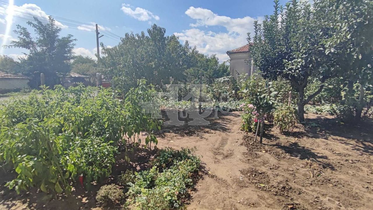 Продава се Къща в с. Преспа, Област Добрич - 65 кв.м за 440 €/кв.м - Снимка #12