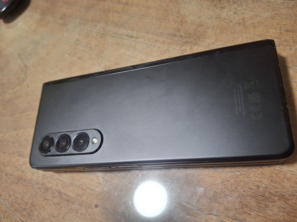 Samsung Z Fold 3