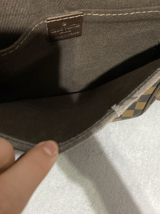 Borseta Louis Vuitton 2011