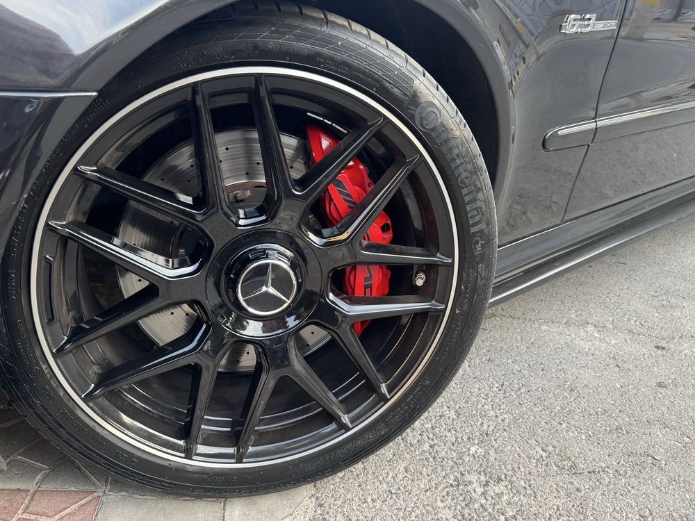 mersades AMG (6.3)