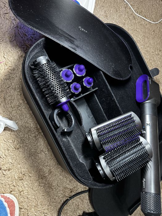 Uscator de par Dyson