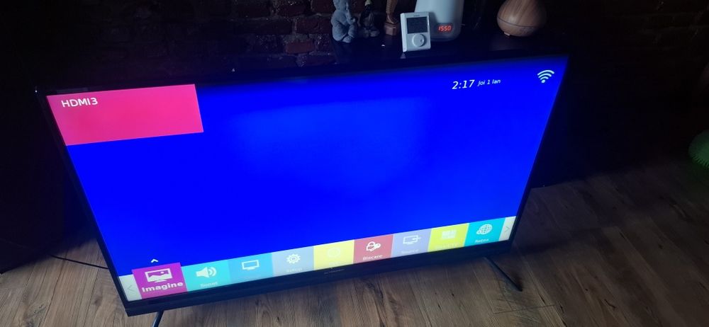 Tv smart SCHNEIDER 123 cm.