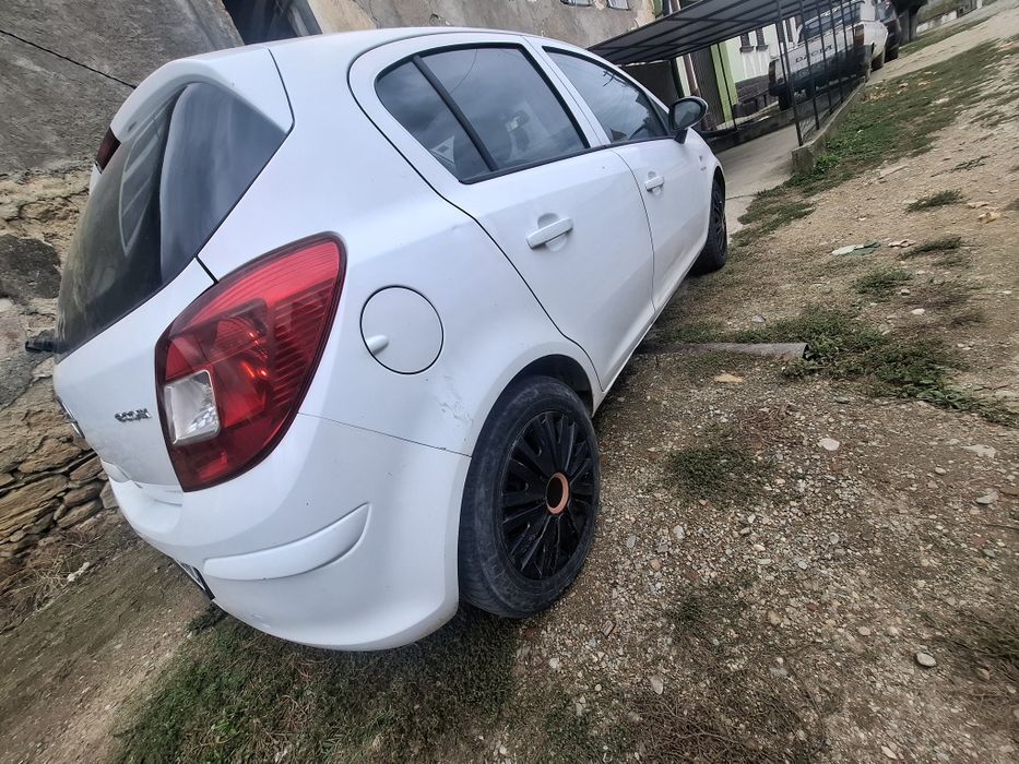 Vând opel corsa an 2009,1.0 benzină 1.450€ Preț negociabil!Mai multe d