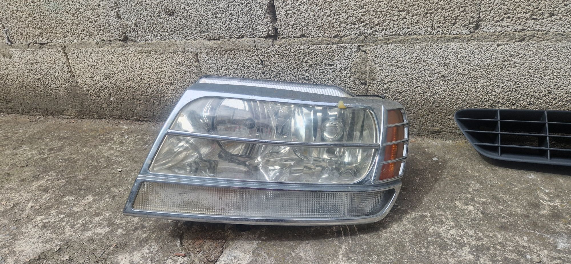 Ляв Фар за Grand Cherokee