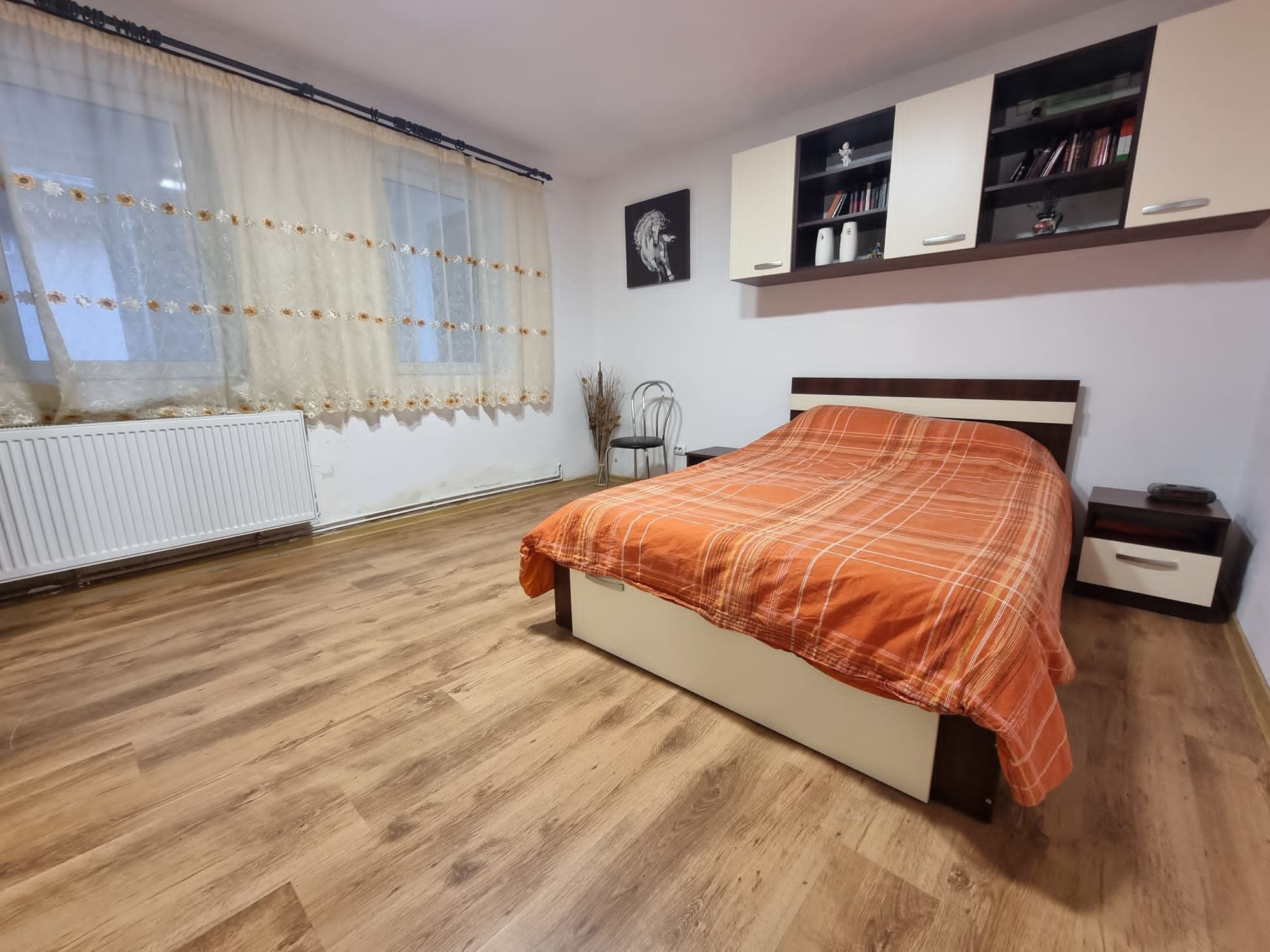 Apartament la casă,2 camere Mărăști,curte comună. Zonă liniștită