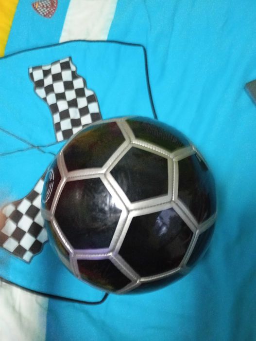 Футболна топка Boss