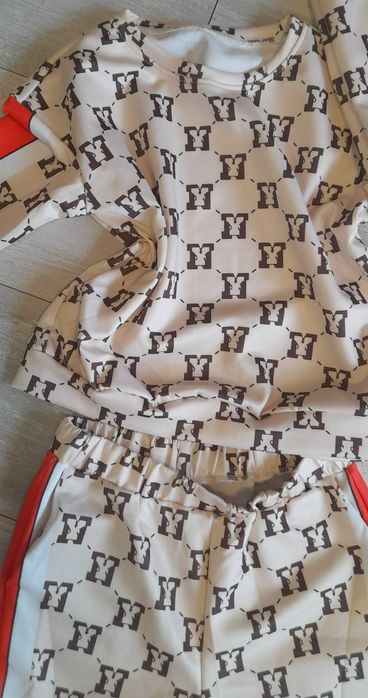 Ефектен екип за момиче