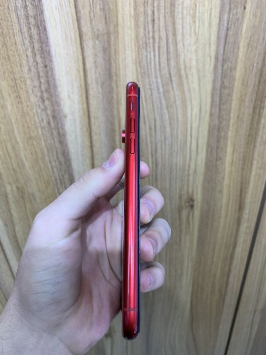 Iphone XR red 64 gb 77%