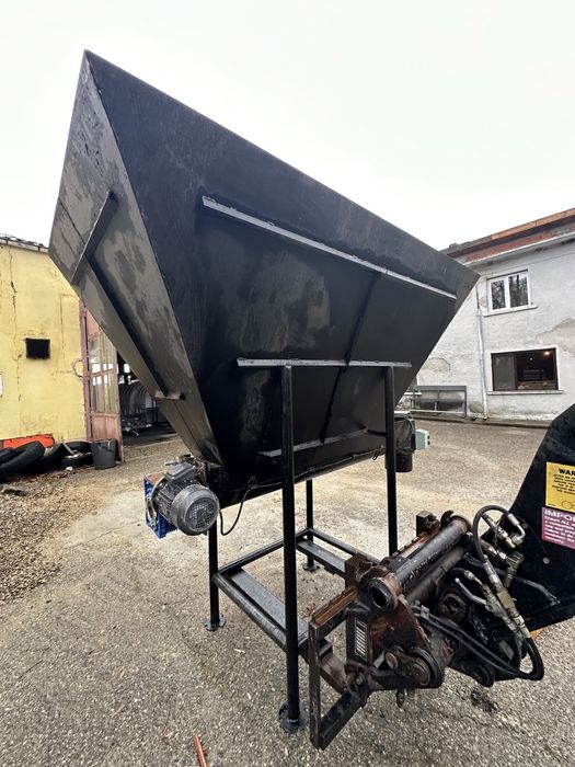 Машина за пълнене на чували/пакетиране на зърно,пясък, въглища и др