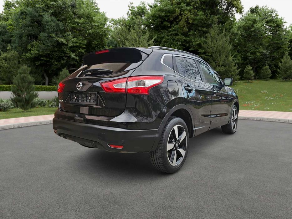 Nissan Qashqai / 2017 / 1.6 Diesel / Automat /Keyless/panoramic/Euro 6