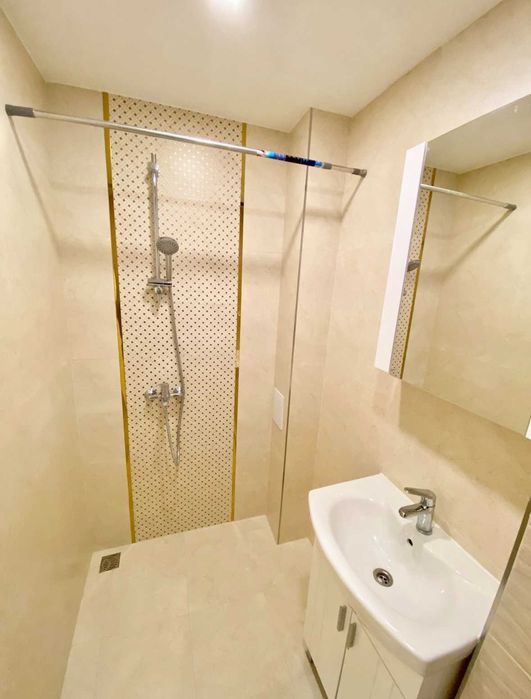 Дава се под наем Тристаен апартамент в София, Изток - 73 кв.м за 663 € - Снимка #3