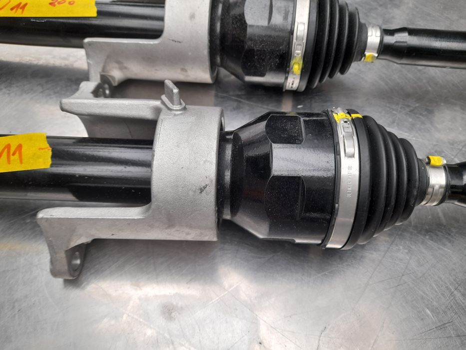 Полуоска бмв х1 У 11 Bmw x1 U11 350лв