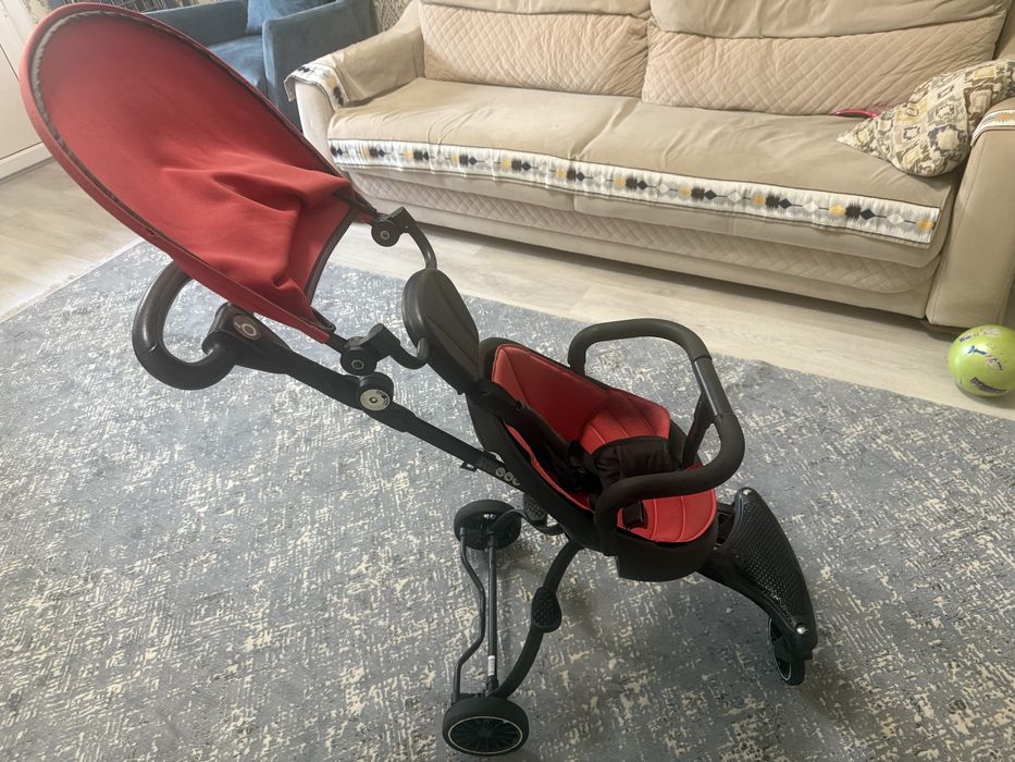 Коляска прогулочная